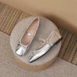 Spring and Summer Square Toe Bow Mary Jane Shoes Women's Flat Shoes Solid Color Soft Leather Single Shoes Simple Daily Versatile